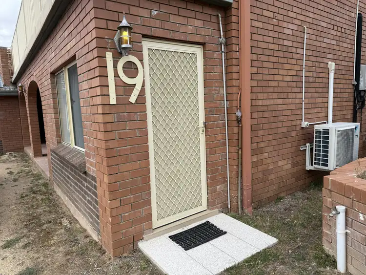 19/237 Sharp Street, Cooma NSW 2630