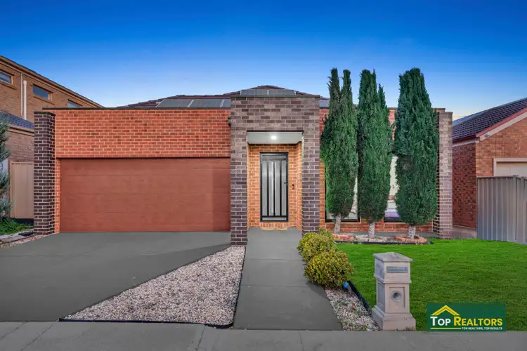 10 Cranwell Square, Caroline Springs VIC 3023