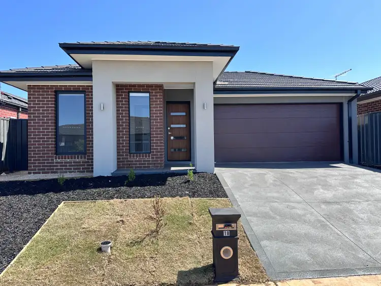 18 Jacobena Road, Melton South VIC 3338