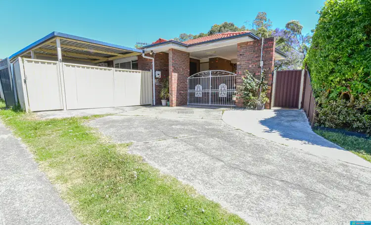 5 Batman Place, St Johns Park NSW 2176