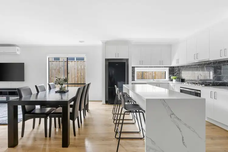 12 Wanderlust Drive, Mount Duneed VIC 3217