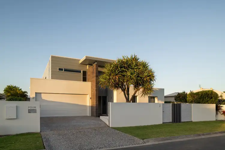 4 Echo Street, Pelican Waters QLD 4551