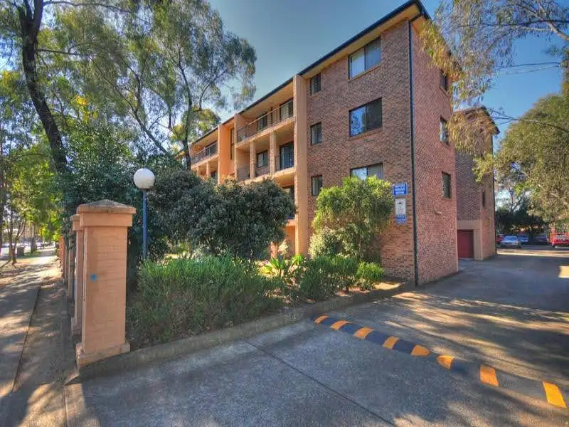 Main view of Homely apartment listing, 10/227 Targo Road, Toongabbie NSW 2146