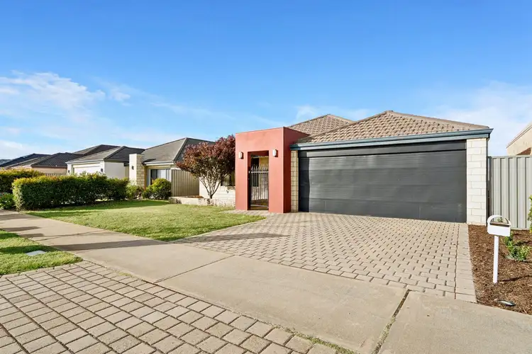 14 Archdale Loop, Piara Waters WA 6112