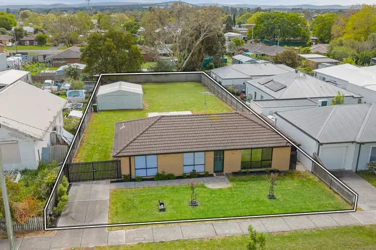 74 Atkinson Street, Ballan VIC 3342