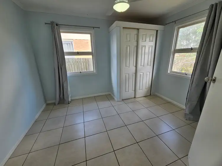 Fifth view of Homely unit listing, 4/53 Pickett Street, Svensson Heights QLD 4670