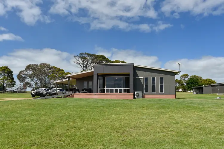 8 John Fallas Drive, Compton SA 5291