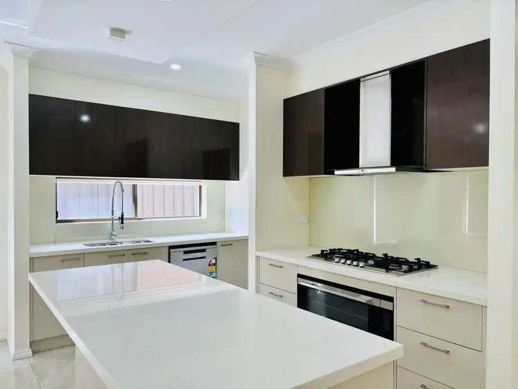 Fifth view of Homely house listing, 17 Hartland Rise, Cobblebank VIC 3338