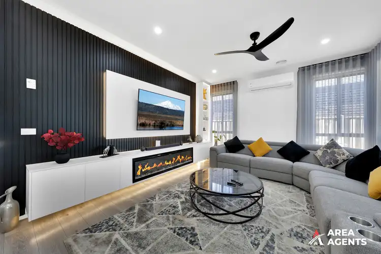 Fifth view of Homely house listing, 12 Catanzaro Crescent, Wollert VIC 3750