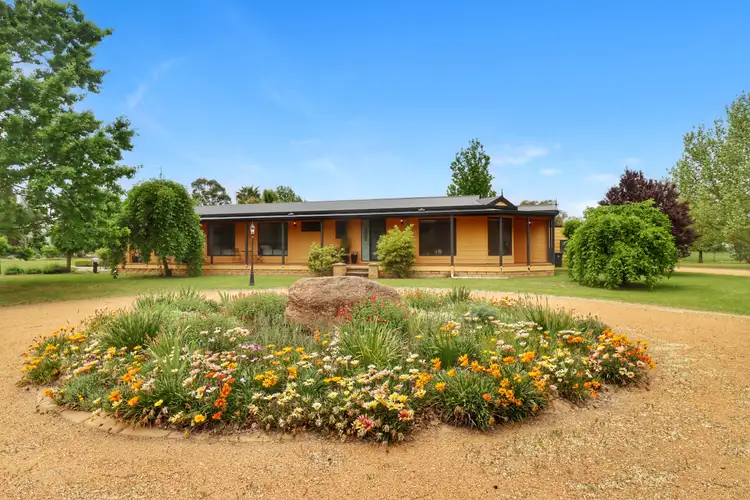 12 BRADLEY STREET, Grenfell NSW 2810