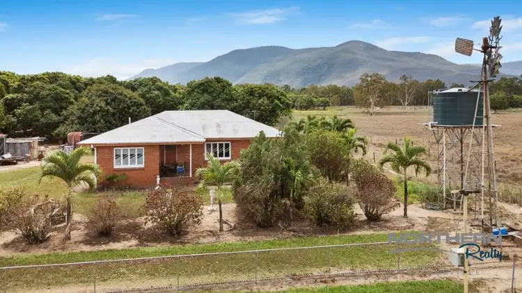 2864 Woodstock Giru Road, Majors Creek QLD 4816
