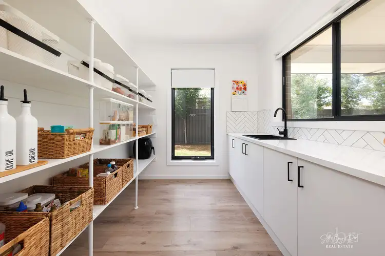 Fifth view of Homely house listing, 15 DEVITT WAY, Killara VIC 3691