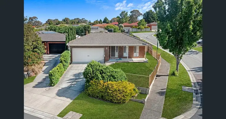 16 Burlington Chase, Hampton Park VIC 3976