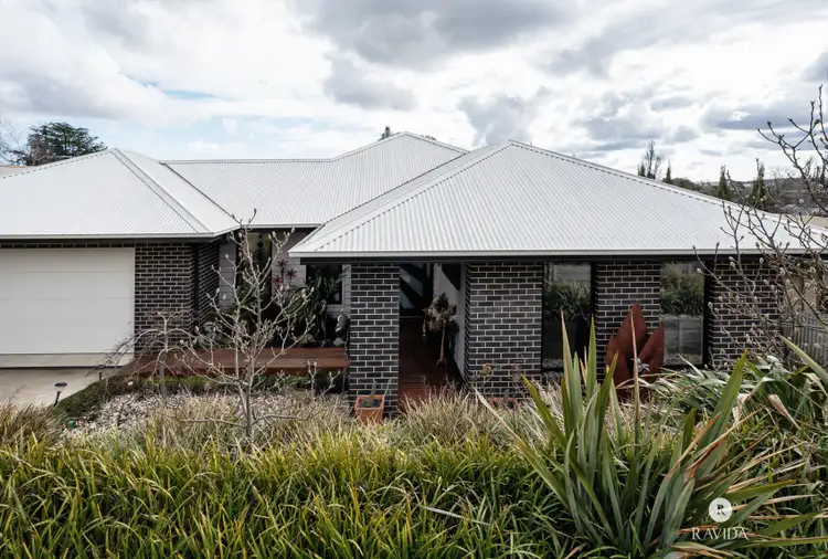 18 KERFERD ROAD, Beechworth VIC 3747