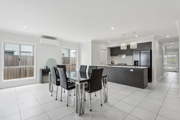 15 Jasmine Avenue, Nirimba QLD 4551