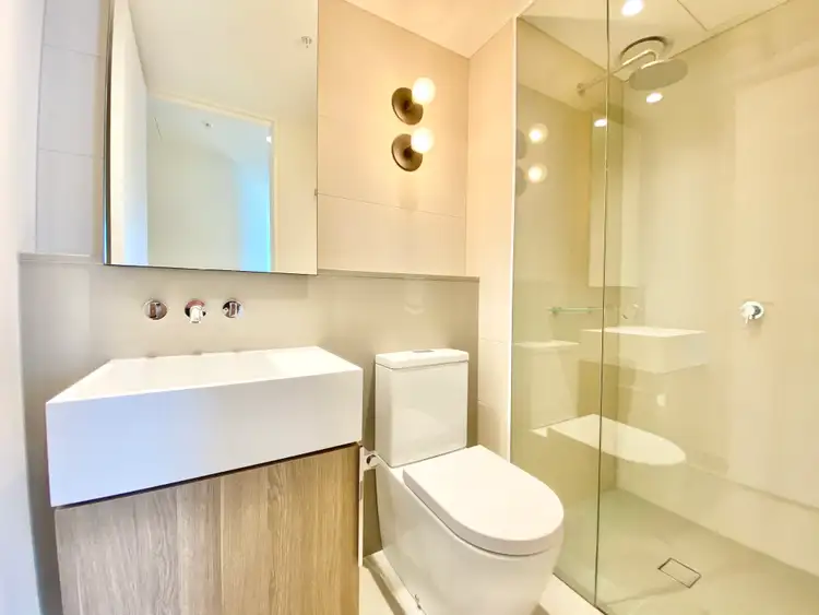 Fifth view of Homely apartment listing, 2014/370 Queen Street, Melbourne VIC 3000