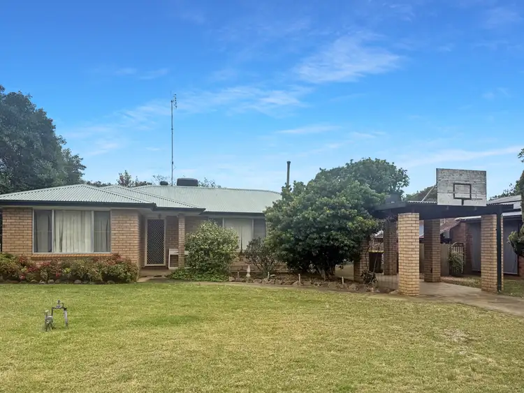 6 Jacaranda Street, Forbes NSW 2871