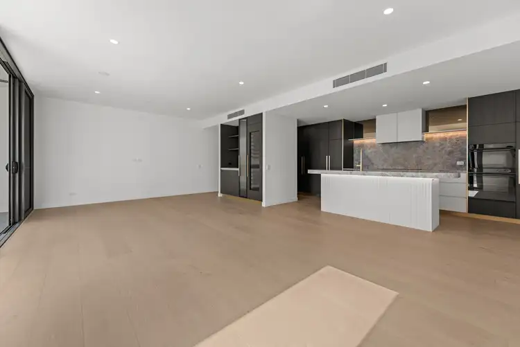 803/122 Surf Parade, Broadbeach QLD 4218