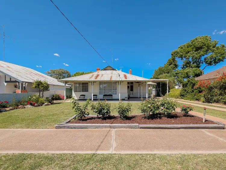 12 Muir Avenue, Kerang VIC 3579