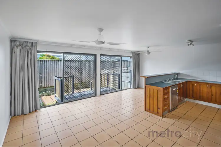 5/270 Riding Road, Balmoral QLD 4171