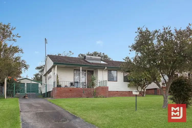 80 Bradman Avenue, Warilla NSW 2528