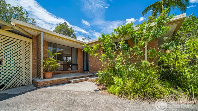 8 Natan Court, Ocean Shores NSW 2483