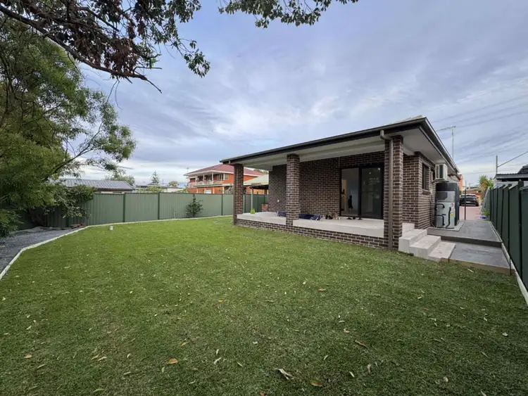 56A Oxford Street, Smithfield NSW 2164