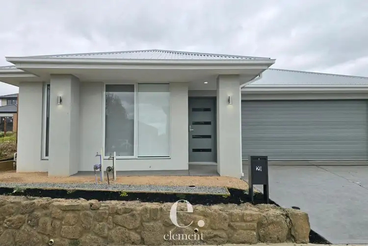 29 Mollyan Avenue, Charlemont VIC 3217