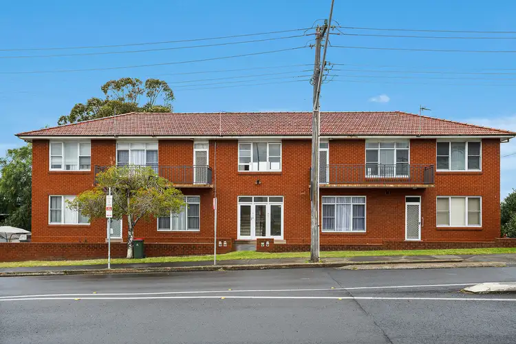 4/5 First Avenue South, Warrawong NSW 2502