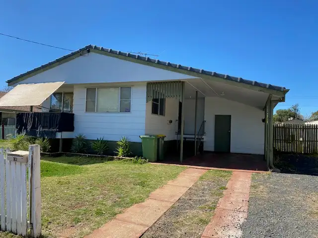 10 King Street, Oakey QLD 4401