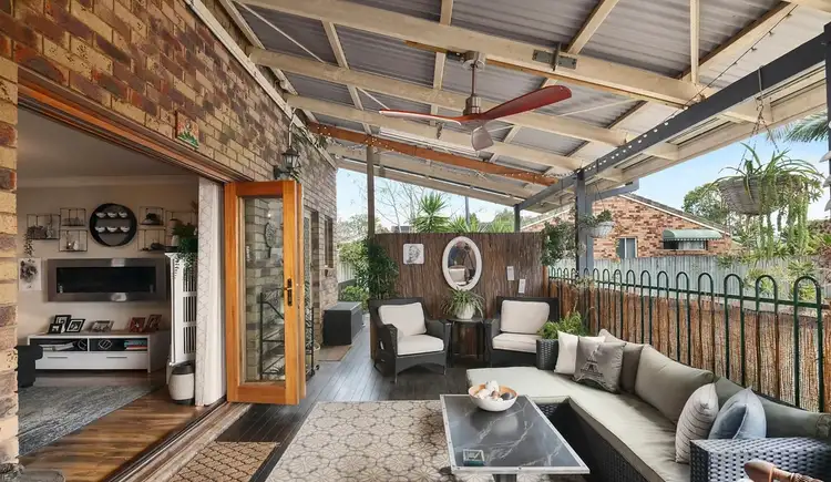 19 Silverdell Crescent, Parkinson QLD 4115