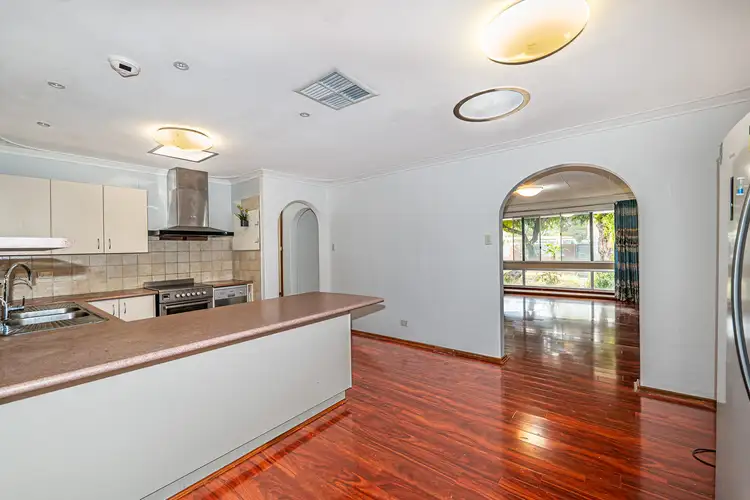 Seventh view of Homely house listing, 10 Burren Gate, Willetton WA 6155