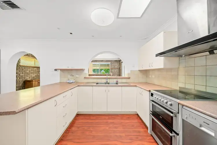 Seventh view of Homely house listing, 10 Burren Gate, Willetton WA 6155