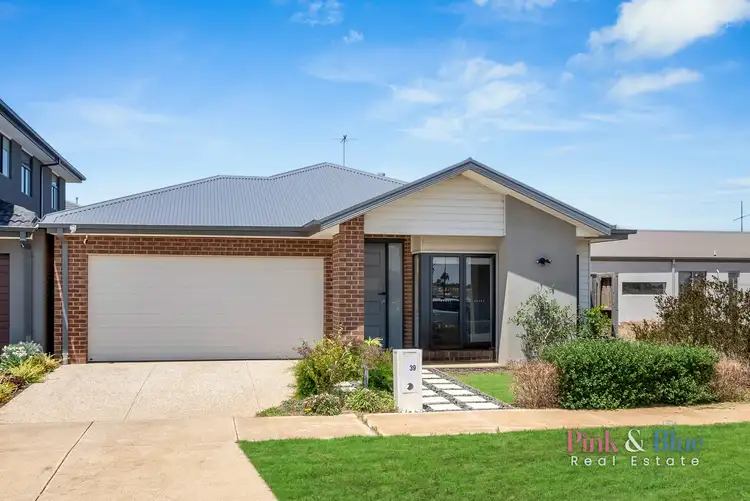 39 Kohli Crescent, Rockbank VIC 3335
