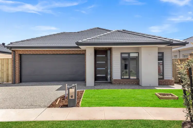 18 Centella Crescent, Officer VIC 3809