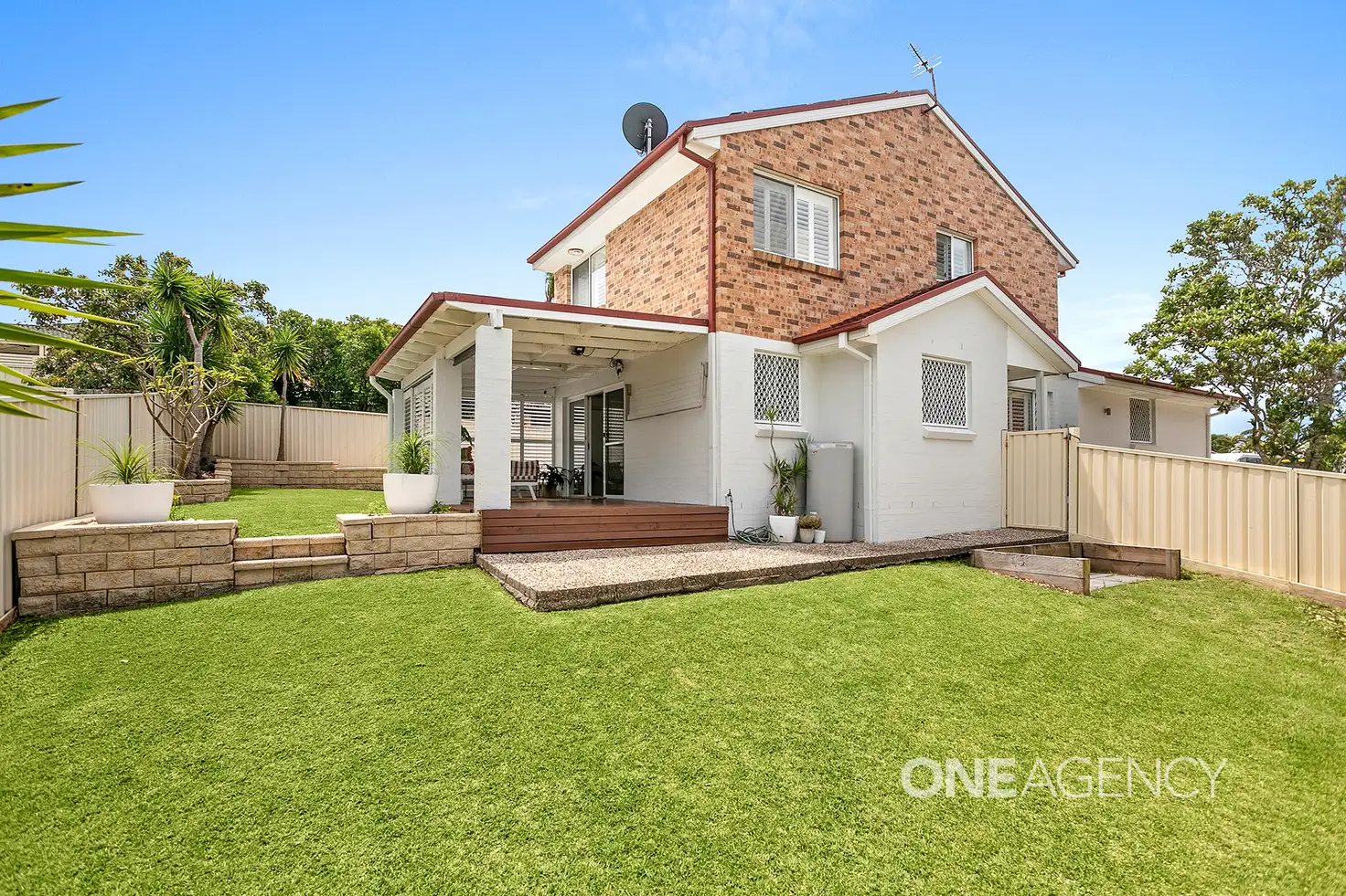 Main view of Homely townhouse listing, 1 / 7 Burrill Place, Flinders NSW 2529