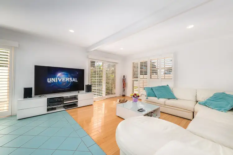 Third view of Homely semi-detached listing, 1/6 Francis Street, Mermaid Beach QLD 4218