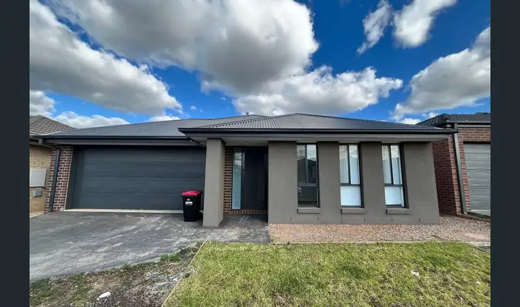 83 Toolern Waters Drive, Weir Views VIC 3338