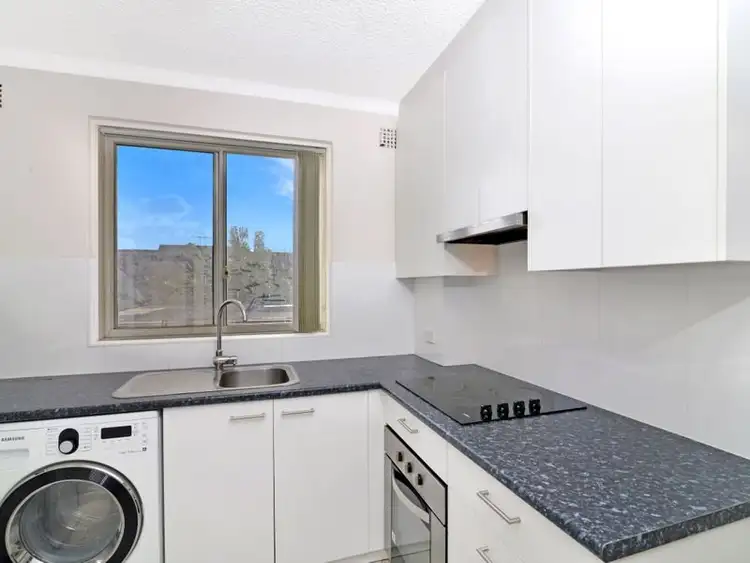 Third view of Homely apartment listing, 2/185 King Street, Mascot NSW 2020