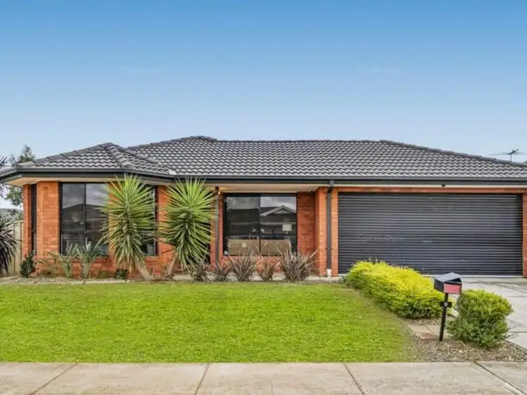 9 Light Fingers Street, Kurunjang VIC 3337