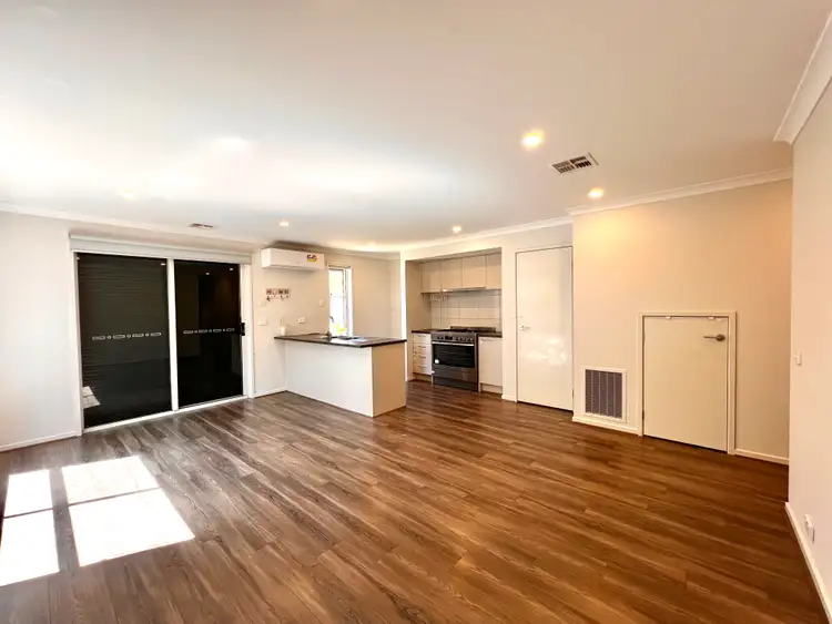 Fourth view of Homely townhouse listing, 28 Parkforest Walk, Craigieburn VIC 3064