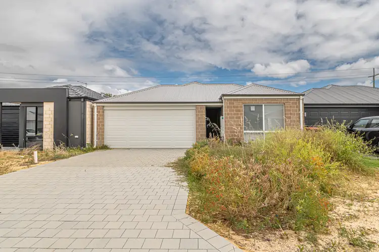 72 Calvert Loop, Hilbert WA 6112