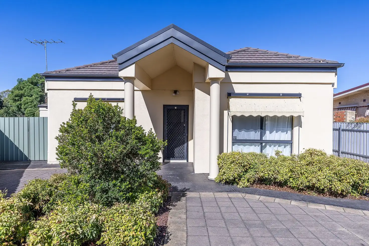 Main view of Homely townhouse listing, 1/682 Kiewa Street, Albury NSW 2640