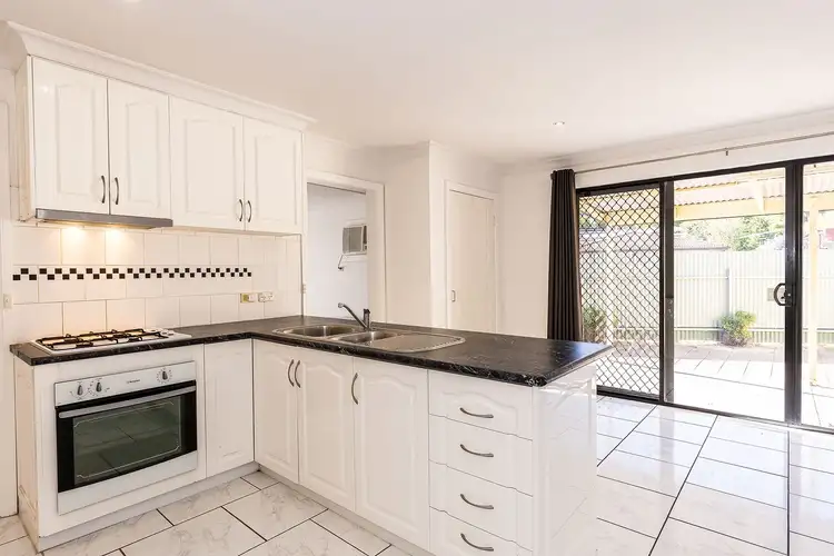 Fifth view of Homely townhouse listing, 1/682 Kiewa Street, Albury NSW 2640