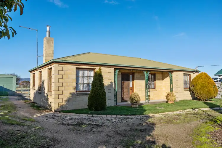 123 High Street, Campbell Town TAS 7210