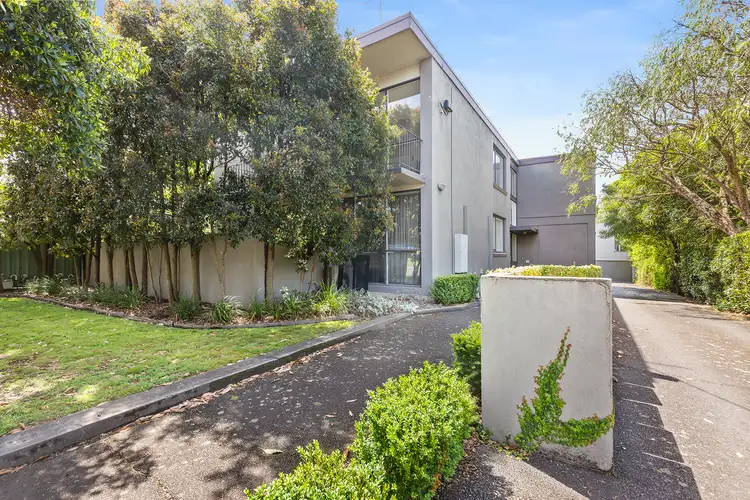 3/111 Kilby Road, Kew East VIC 3102
