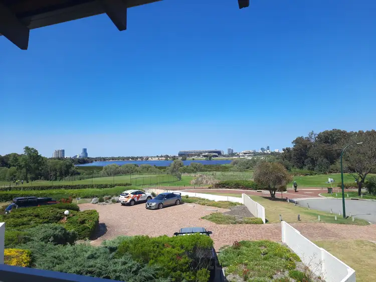 8/18 Fogerthorpe Crescent, Maylands WA 6051