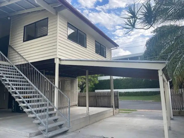 3/2 Seventh Avenue, Sandgate QLD 4017