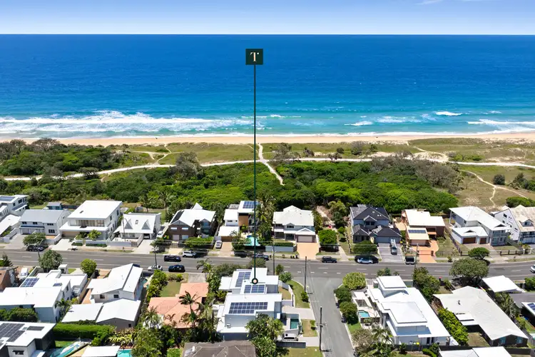 1/18 Oceanic Drive, Warana QLD 4575