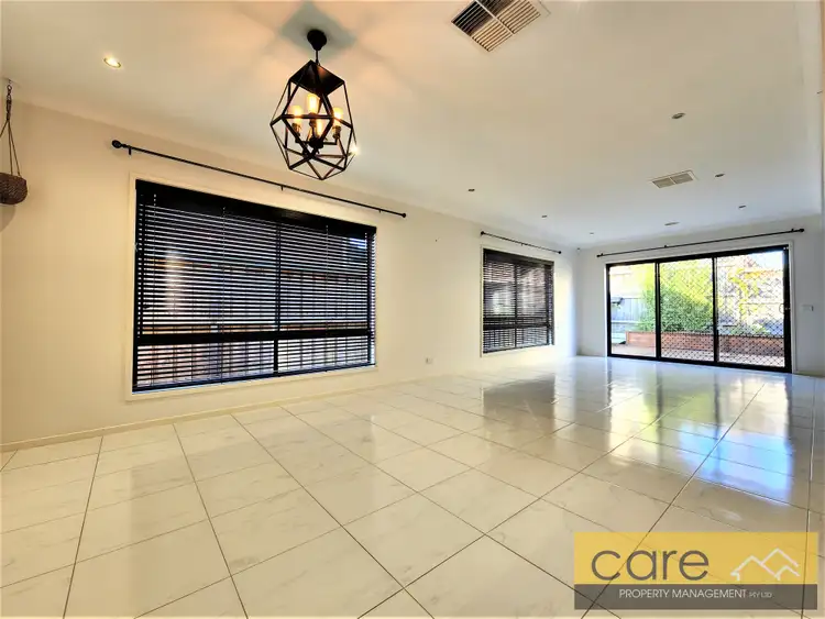 Fifth view of Homely house listing, 6 Berrima Court, Cranbourne North VIC 3977